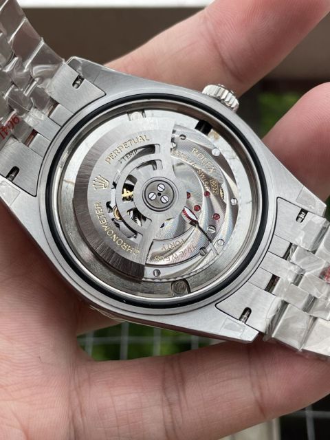 Replica Rolex Watch 5A Quality 9002 Clone Movement 904L Steel 1：1 42mm Noob Factory 336934 Sky Dweller Watch