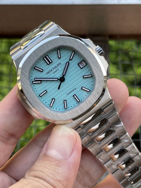Replica Patek Philippe PP Cal.324 Clone Movement 5711 5A Quality 41mm Tiffiny Nautilus Watch