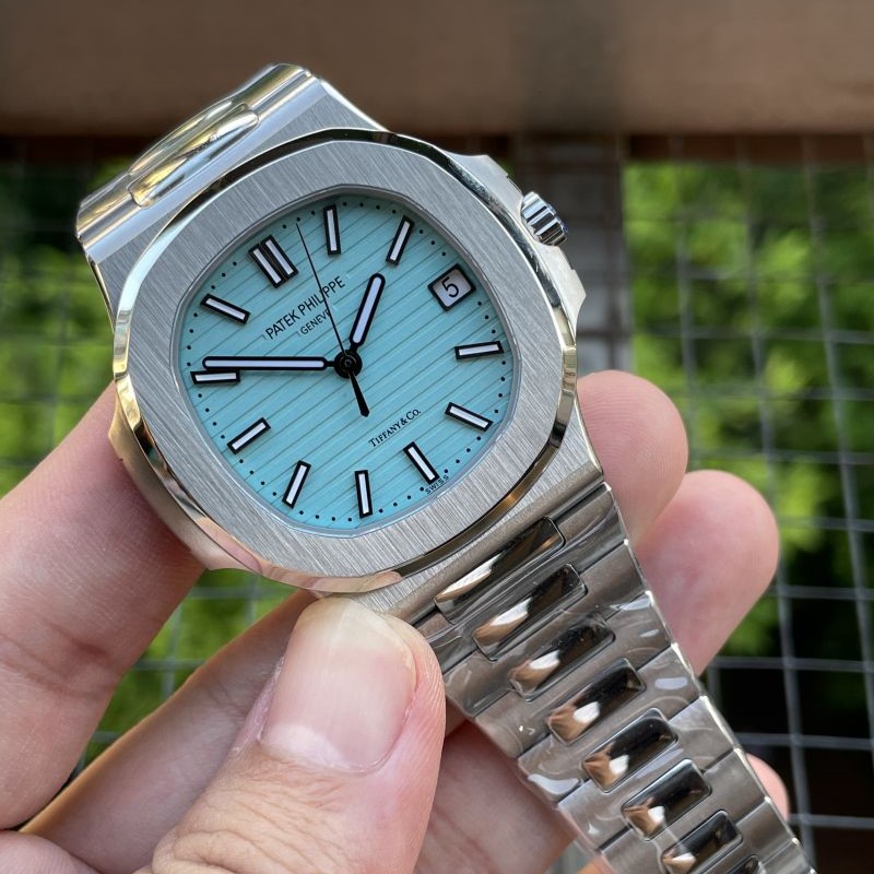 Replica Patek Philippe PP Cal.324 Clone Movement 5711 5A Quality 41mm Tiffiny Nautilus Watch