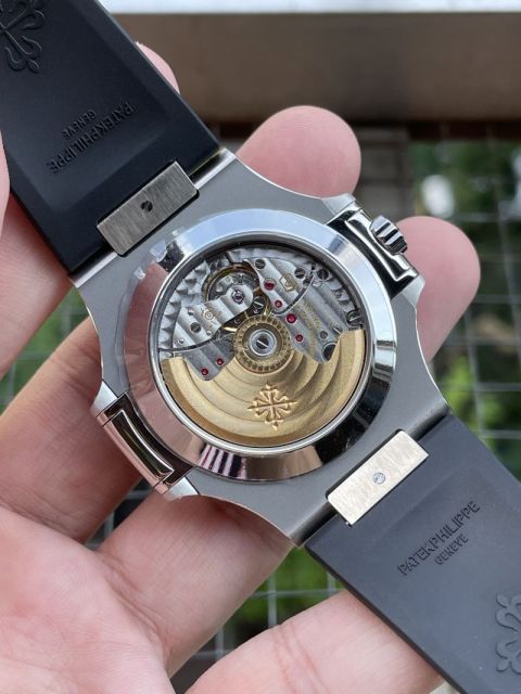 Replica Patek Philippe PP 5A Quality Cal.324 Clone Movement With Moon Phase 5726 40mm Nautilus Watch