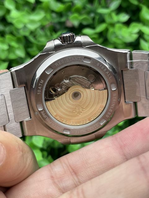 Replica Patek Philippe PP 2813 Movement 5711 AAA Quality 41mm Nautilus Watch