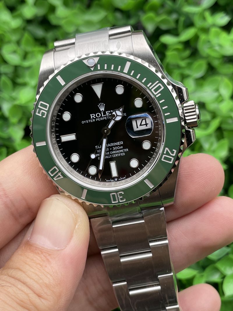 Replica Rolex Watch 3235 Movement 904L Steel 41mm 1:1 EW Factory 126610LV Submariner Watch