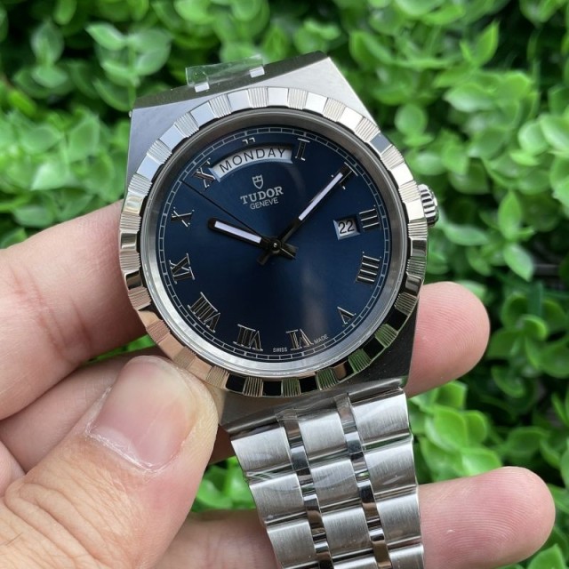 Replica Tudor Watch 5A Quality 2824 Movement Steel Noob Factory 1：1 41mm Royal Series Watch