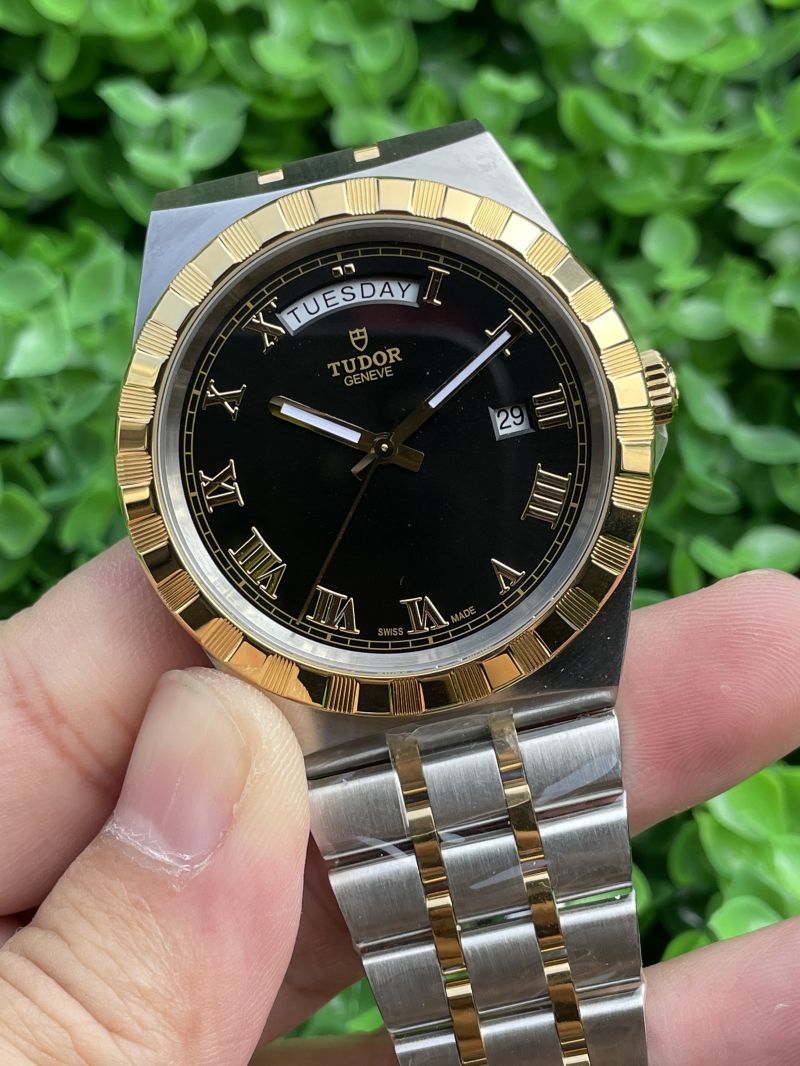 Replica Tudor Watch 5A Quality 2824 Movement Steel Noob Factory 1：1 41mm Royal Series Watch