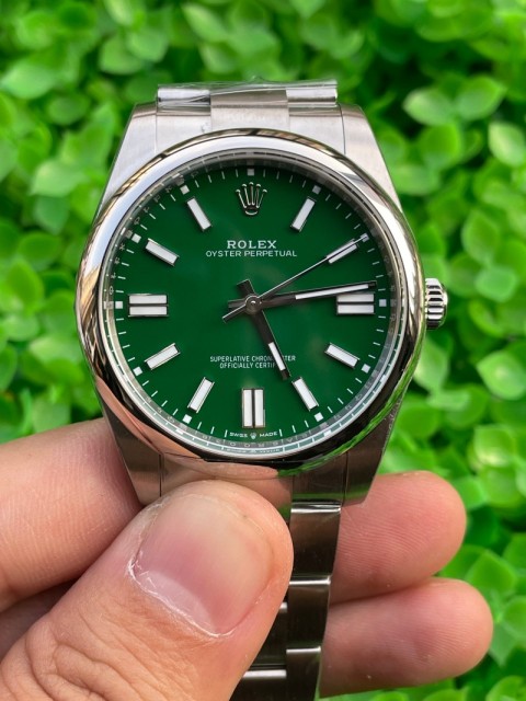 Replica Rolex Watch 5A Quality 3230 Movement 904L Steel 36mm EW Factory Oyster Perpetual Watch