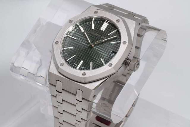 Replica Audemars Piguet 5A Quality AP Watch VS Factory 4302 Clone Movement 41mm Steel Case 15500 Royal Oak Offshore