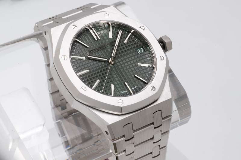 Replica Audemars Piguet 5A Quality AP Watch VS Factory 4302 Clone Movement 41mm Steel Case 15500 Royal Oak Offshore