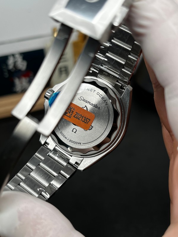 Replica Omega 5A Quality 2824 Clone Movement Stainless Steel 1：1 43.5mm Planet Ocean VS Factory Seamaster 600m Watch