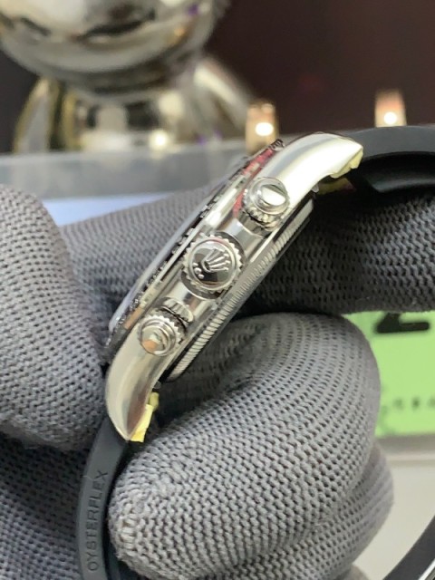 Replica Rolex Watch 5A Quality 4131 Timing Movement 904L Steel 1：1 40mm VS Factory 12.3mm Thickness 116508 Rainbow Daytona Watch