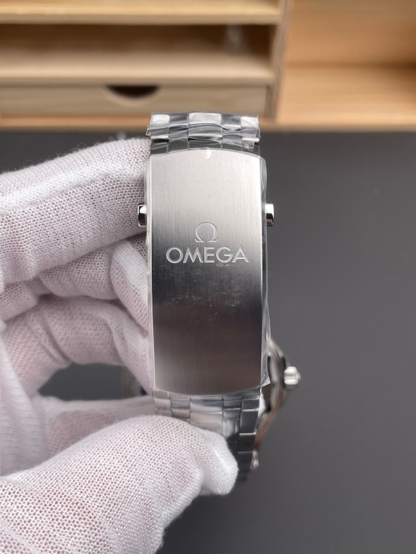 Replica Omega 5A Quality 8800 Movement Stainless Steel 1：1 42mm VS Factory Seamaster 300m Watch