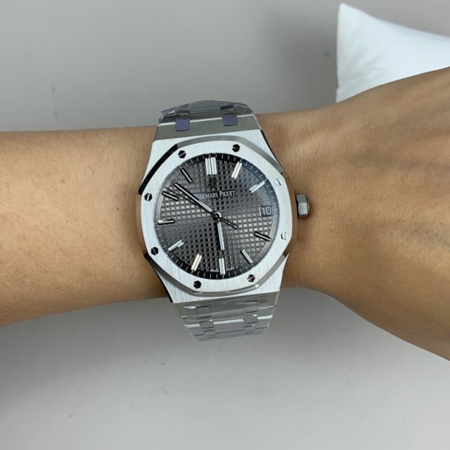 Replica Audemars Piguet 5A Quality AP Watch VS Factory 4302 Clone Movement 41mm Steel Case 15500 Royal Oak Offshore