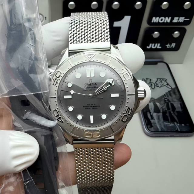 Replica Omega 5A Quality 8806 Clone Movement Titanium Steel 1：1 42mm 007 No Time To Die Seamaster  Watch