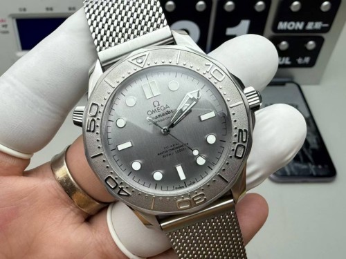 Replica Omega 5A Quality 8806 Clone Movement Titanium Steel 1：1 42mm 007 No Time To Die Seamaster  300m Watch