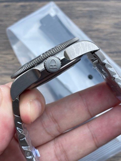 Replica Tudor Titanium Watch 5A Clone Quality 2824 Movement Steel  1：1 M+ Factory 41 mm Tudor Watch