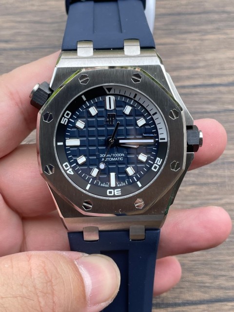 Replica Audemars Piguet AP Watch 5A Quality 15702 Clone Movement 41mm 1:1 Royal Mail Man Watch