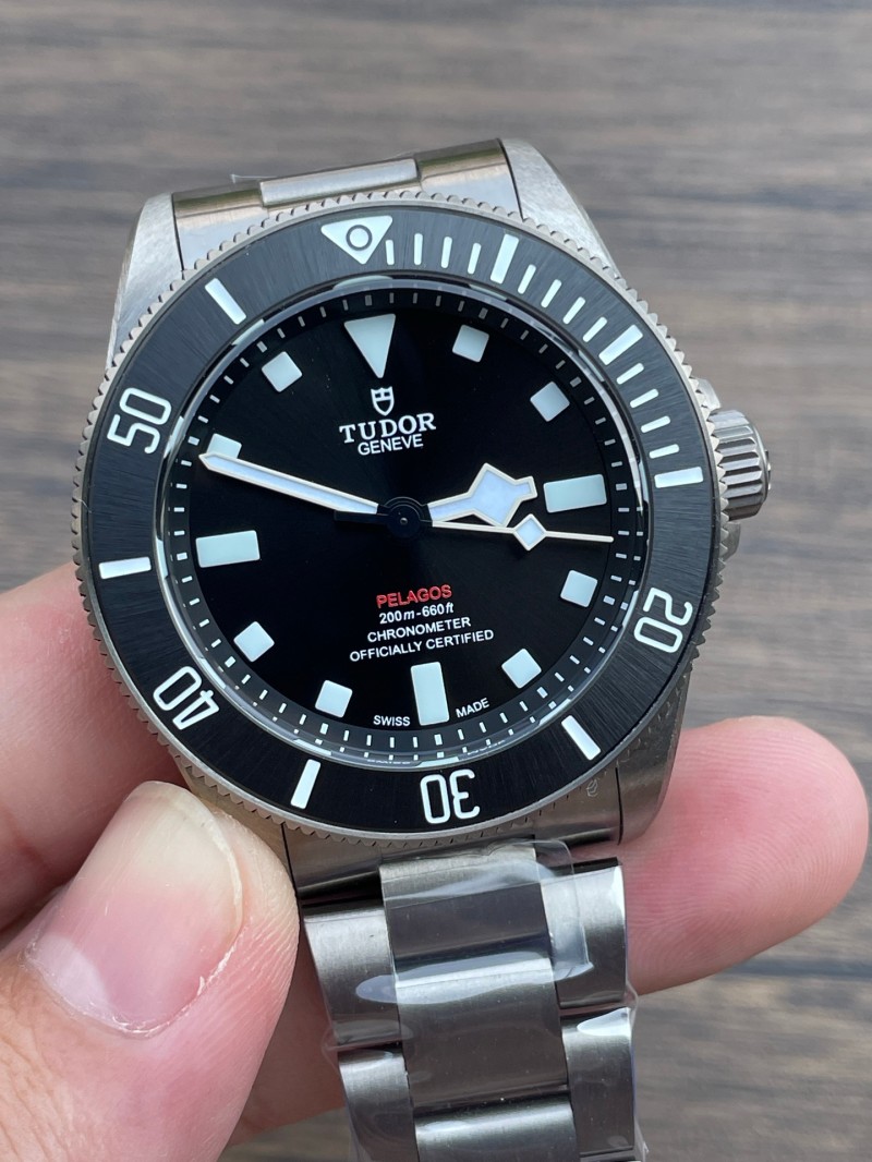 Replica Tudor Titanium Watch 5A Clone Quality 2824 Movement Steel  1：1 ZF Factor 39mm Tudor Watch
