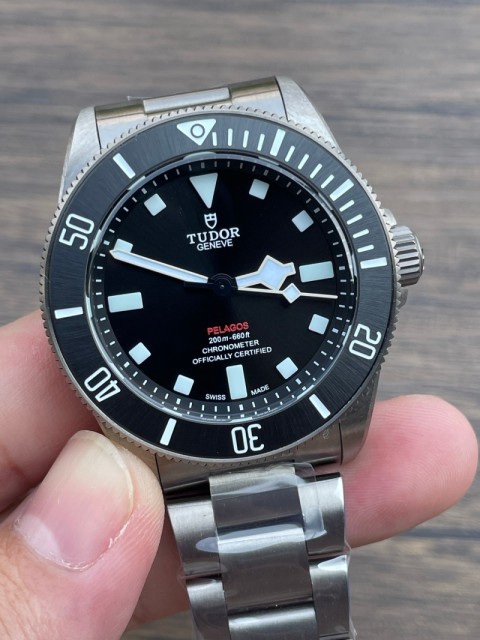 Replica Tudor Titanium Watch 5A Clone Quality 2824 Movement Steel  1：1 ZF Factor 39mm Tudor Watch