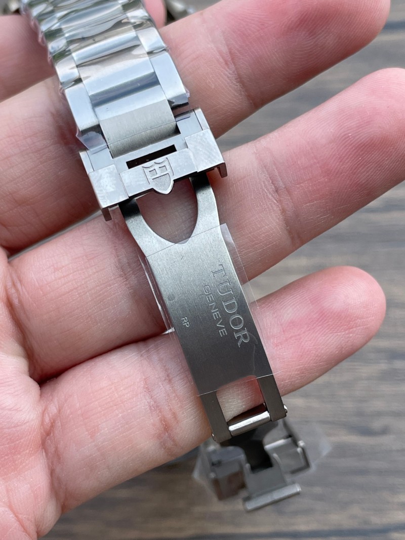 Replica Tudor Titanium Watch 5A Clone Quality 2824 Movement Steel  1：1 ZF Factor 39mm Tudor Watch