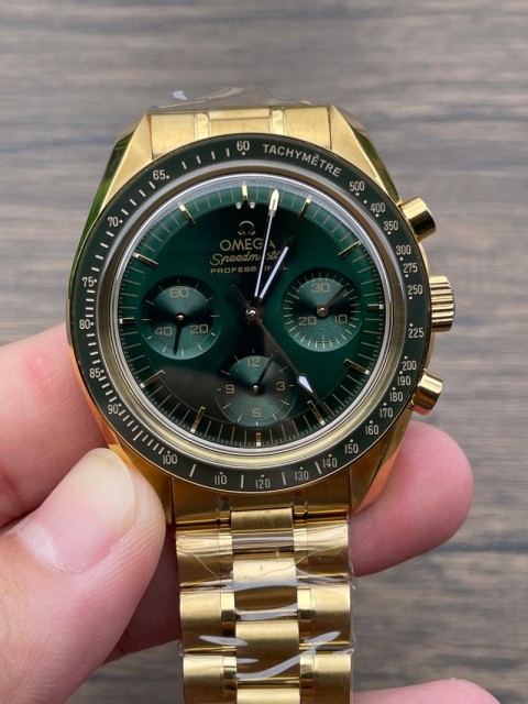 Replica Omega 5A Quality Manual Winding Chronograph Movement N1Factory 1：1 43mm Copy Speedmaster Watch