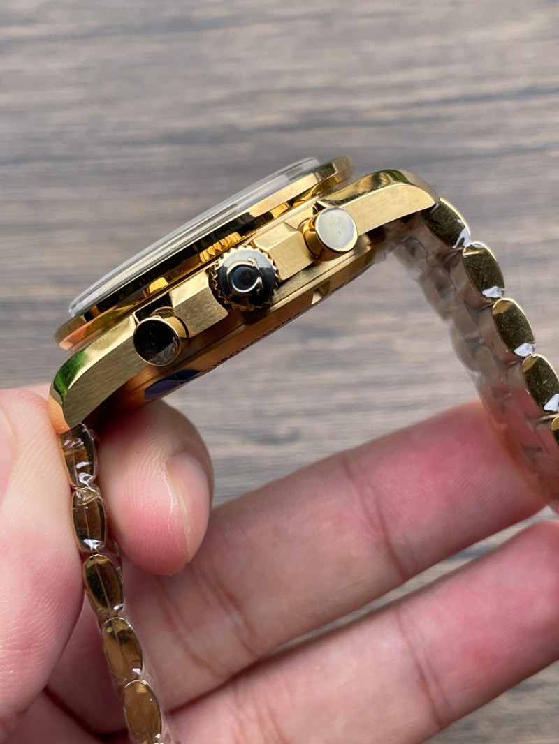 Replica Omega 5A Quality Manual Winding Chronograph Movement N1Factory 1：1 43mm Copy Speedmaster Watch