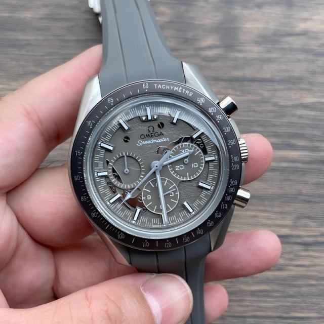 Replica Omega 3A Quality Quartz Movement 1：1 43mm Copy Speedmaster Watch