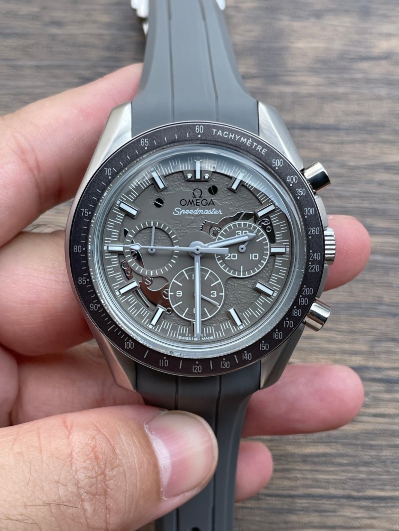 Replica Omega 3A Quality Quartz Movement 1：1 43mm Copy Speedmaster Watch