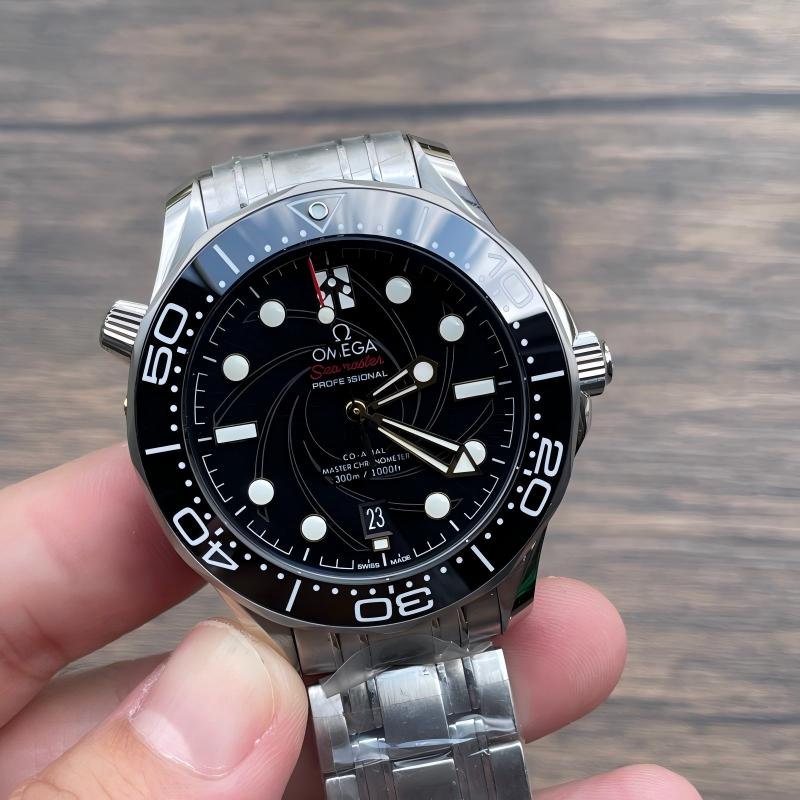 Replica Omega Seamaster 007 5A Quality 8800 Clone Movement 1：1 42mm Seamaster 300m JVS Factory Watch