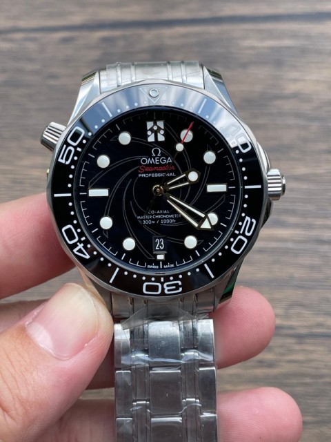 Replica Omega Seamaster 007 5A Quality 8800 Clone Movement 1：1 42mm Seamaster 300m JVS Factory Watch