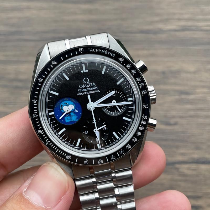 Replica Omega 5A Quality Clone Movement 1：1 43mm N1 Factory Copy Speedmaster Snoopy Watch