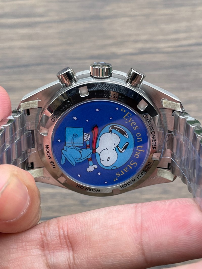 Replica Omega 5A Quality Clone Movement 1：1 43mm N1 Factory Copy Speedmaster Snoopy Watch