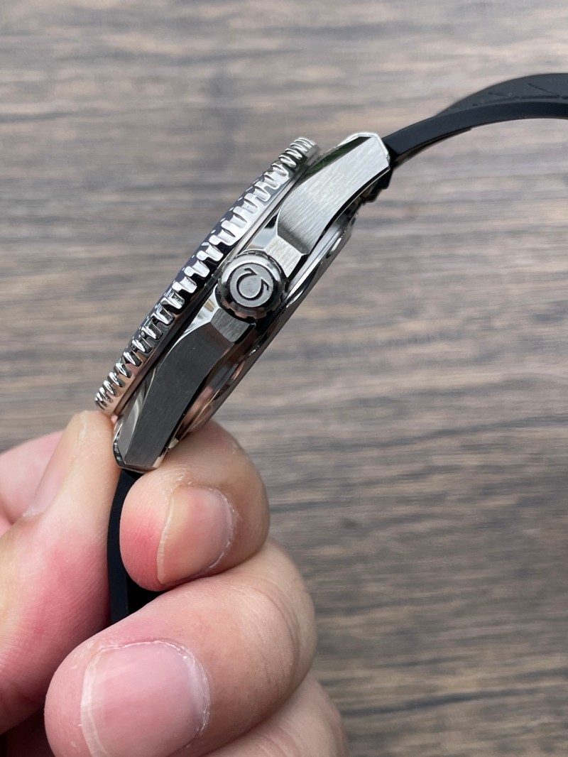 Replica Omega 3A Quality 2813 Movement Titanium Steel 1：1 42mm Seamaster 600m Man Watch
