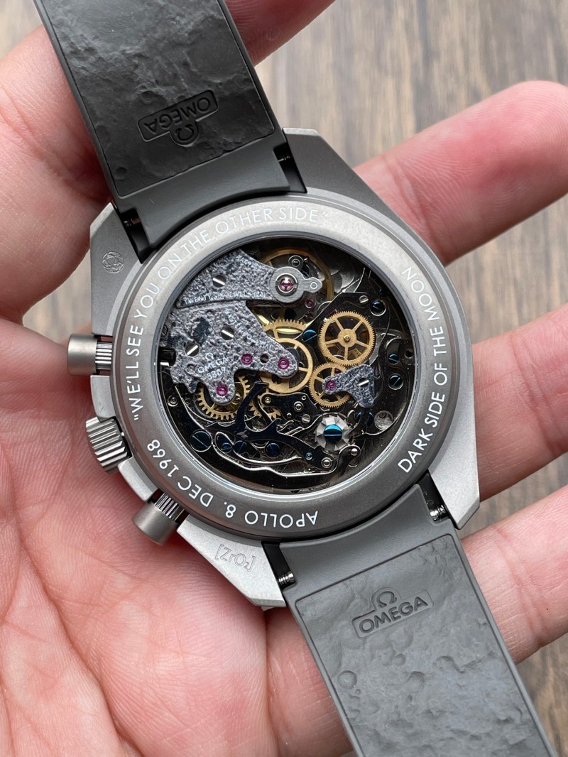 Replica Omega 5A Quality Clone Movement Titanium Case Nerw Model 1：1 43mm Copy Omega Speedmaster Watch