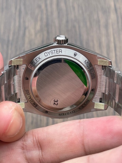 Replica Rolex Watch 5A Quality 3230 Clone Movement 904L Steel Milgauss 1：1 41mm VS Factory Oyster Perpetual Watch