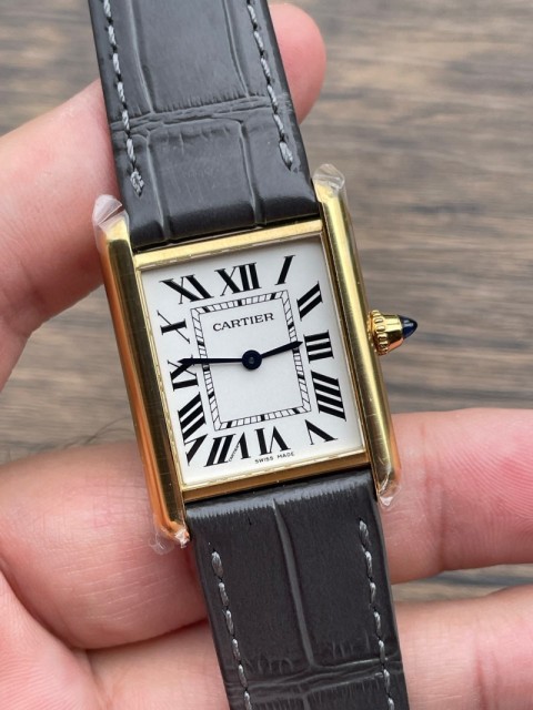 Replica Cartier Watch 5A Super Clone Quality Best 1：1 Swiss Quartz Movement 35*26 mm Tank Watch