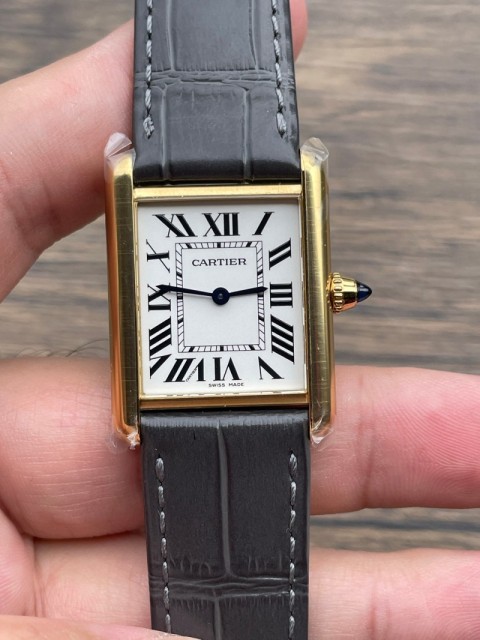 Replica Cartier Watch 5A Super Clone Quality Best 1：1 Swiss Quartz Movement 35*26 mm Tank Watch