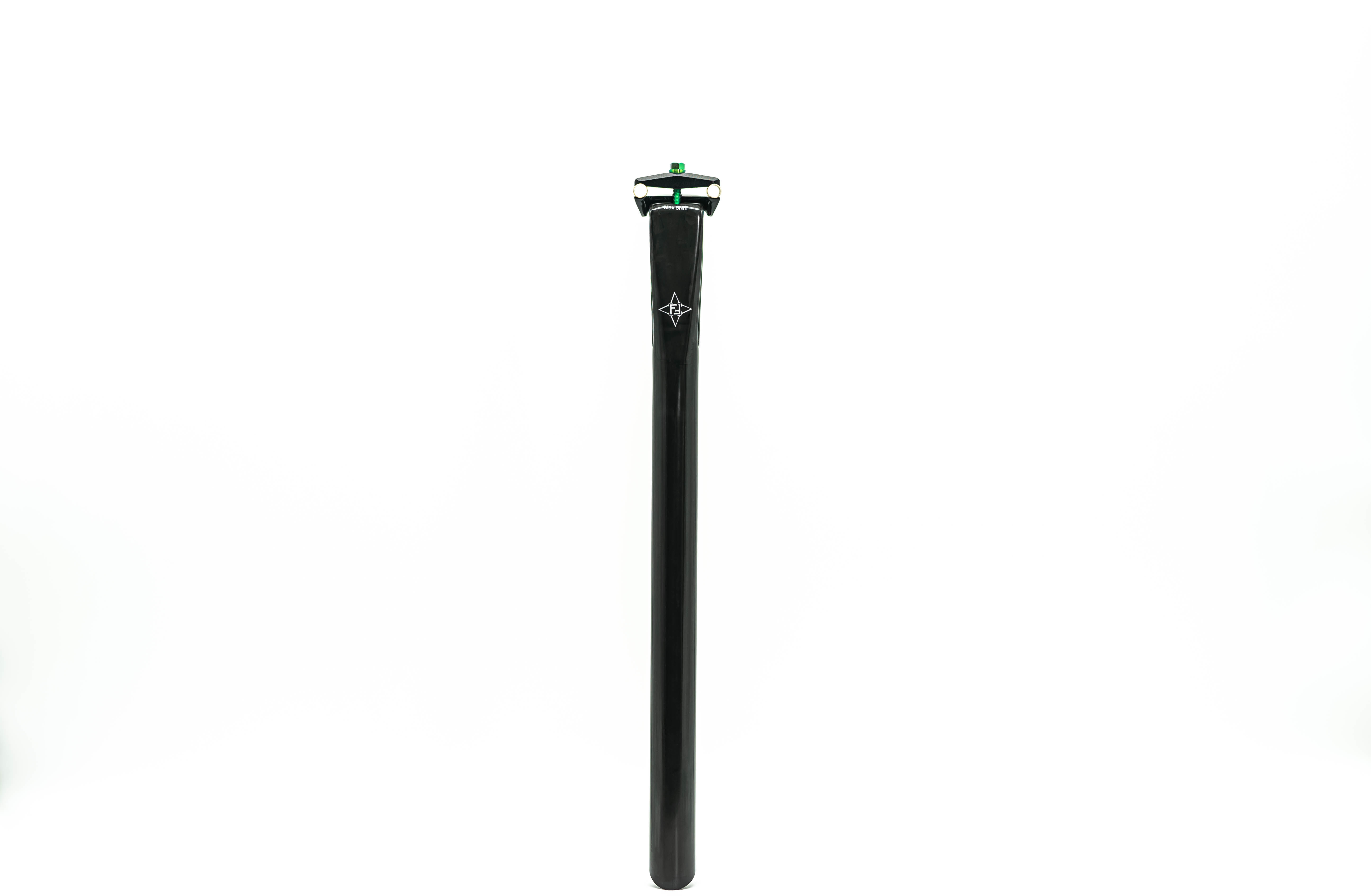 Deep-V seatpost