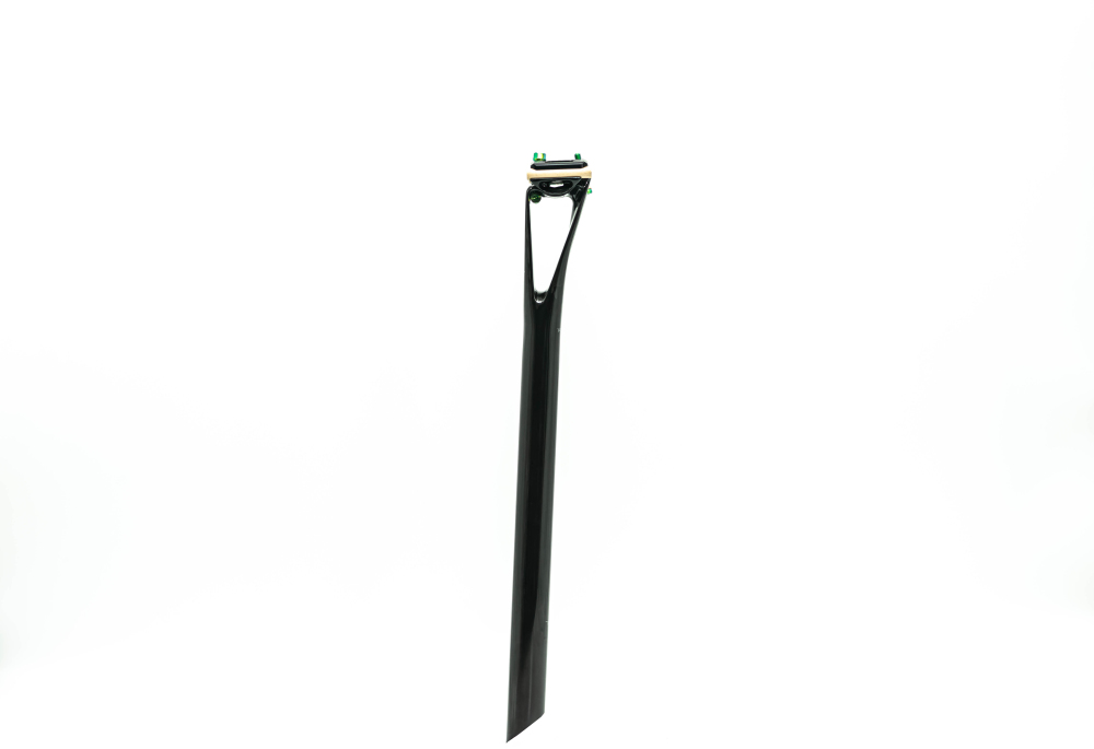 Deep-V seatpost