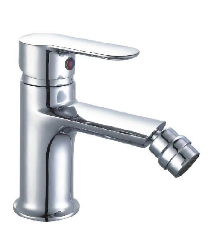 01704 single handle faucet