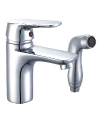467012 single handle faucet