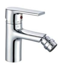 47704 single handle faucet