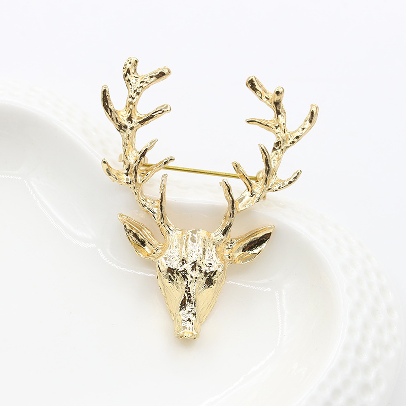 Wholesale Jewelry Golden Deer Elk Form Christmas Brooch Accessories