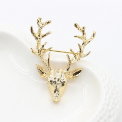 Wholesale Jewelry Golden Deer Elk Form Christmas Brooch Accessories