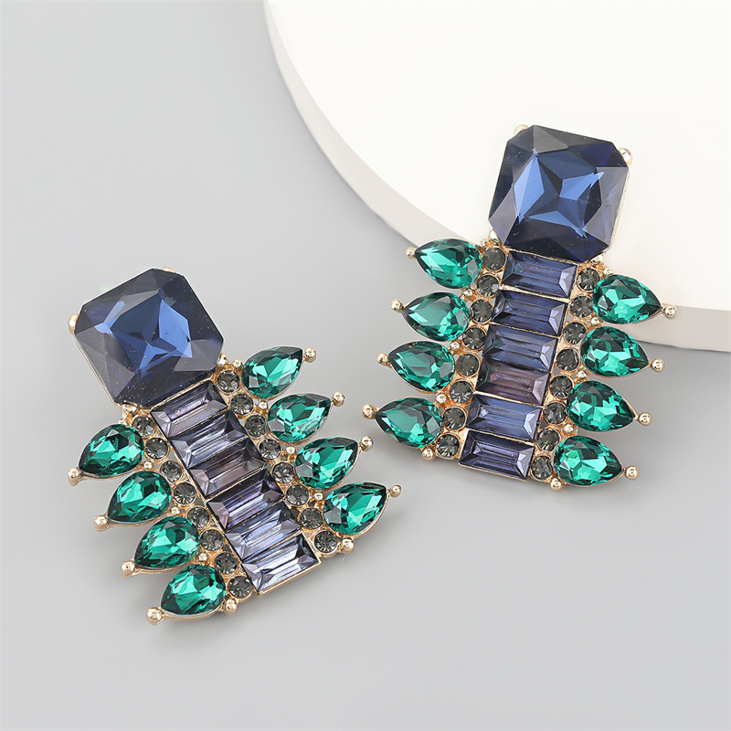 Popular Colored Rhinstone Earrings with Rectangle Shape Supplier