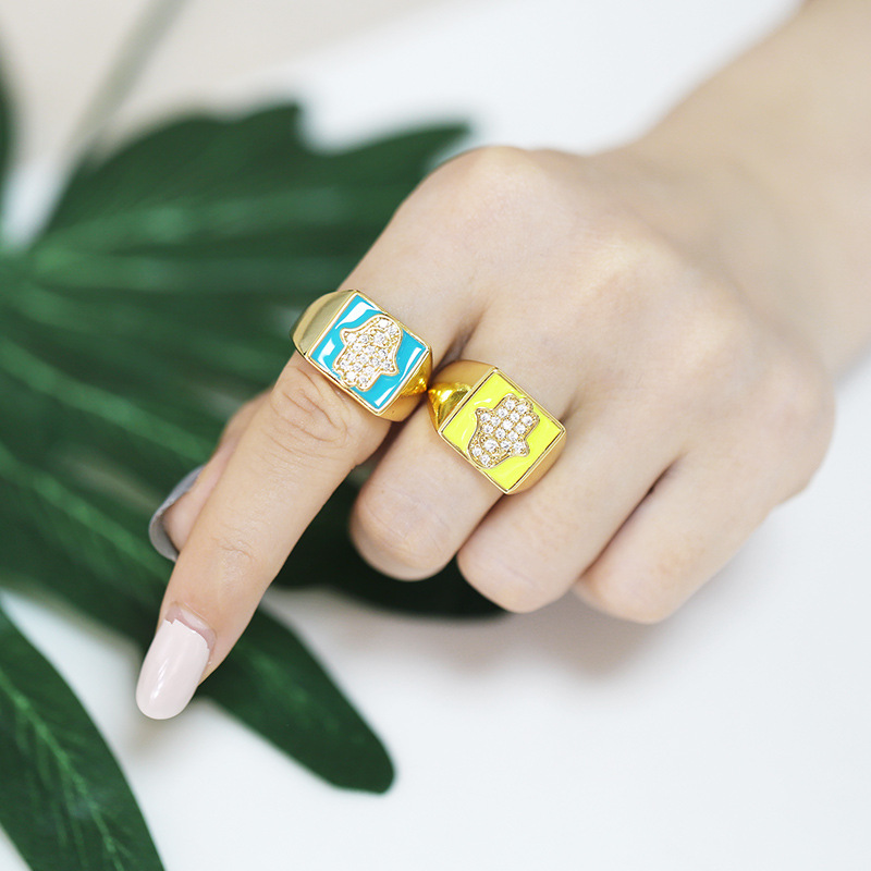 -selling Rings, Creative Retro And Simple, Wide Face Rings With Open Palms