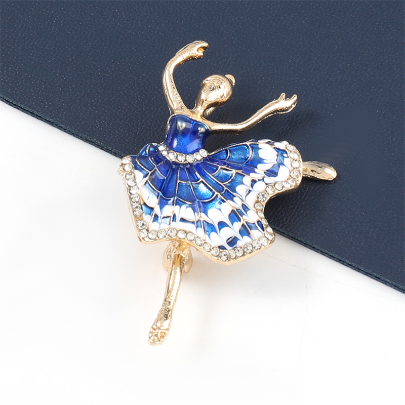 Wholesale Bar Alloy Dripping Diamond Dancing People Brooch Fashion Trend