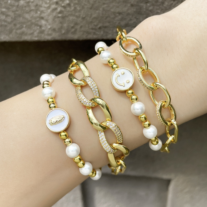 Simple And Popular Women's Metal Hollow Paper Clip Bamboo Link Chain Pearl Bracelet Manufacturer