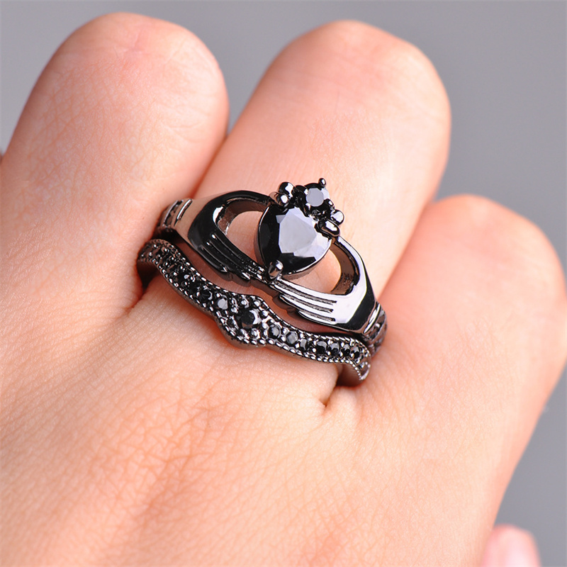 Black Gold Full Black Diamond Peach Heart Set Ring Manufacturer