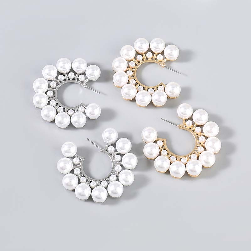 Fashion Alloy Inlaid Pearl C-shaped Geometric Earrings Trend Party Supplier