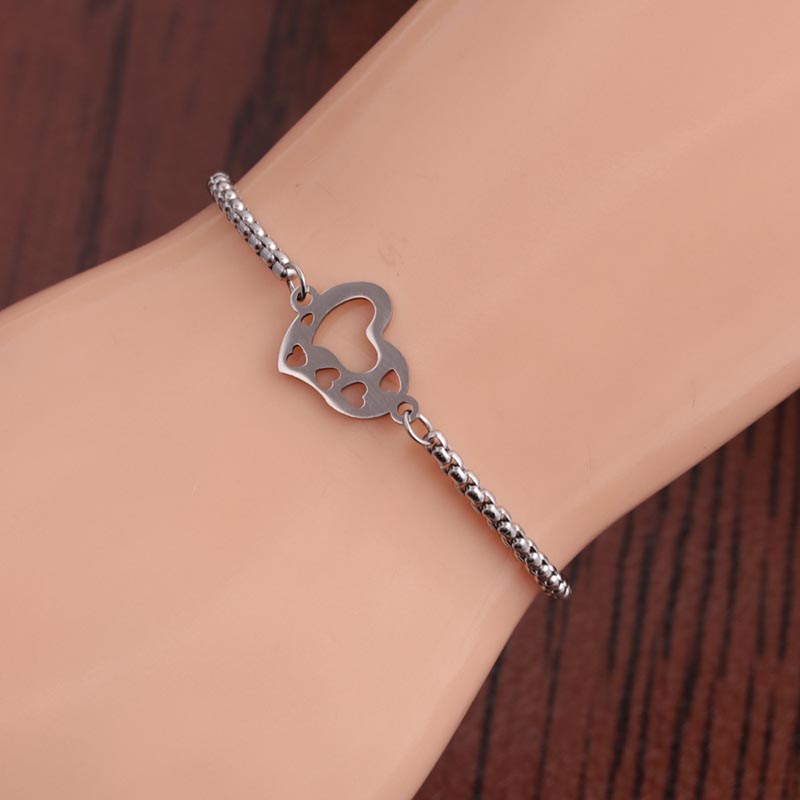 Wholesale Titanium Steel Heart-shaped Jewelry Stainless Steel Bracelet Adjustable Fashion