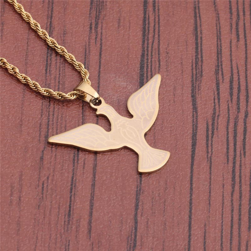 Wholesale Titanium Steel Necklace Stainless Steel Peace Dove Clavicle Chain